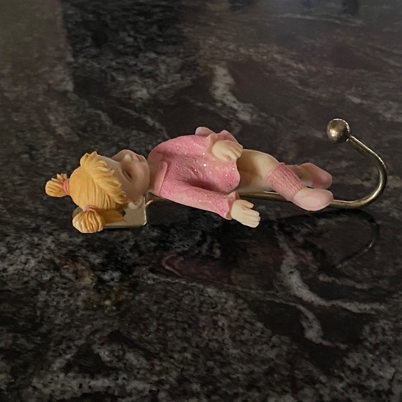 Ballerina Girl Wall Hook - Picture 6 of 7